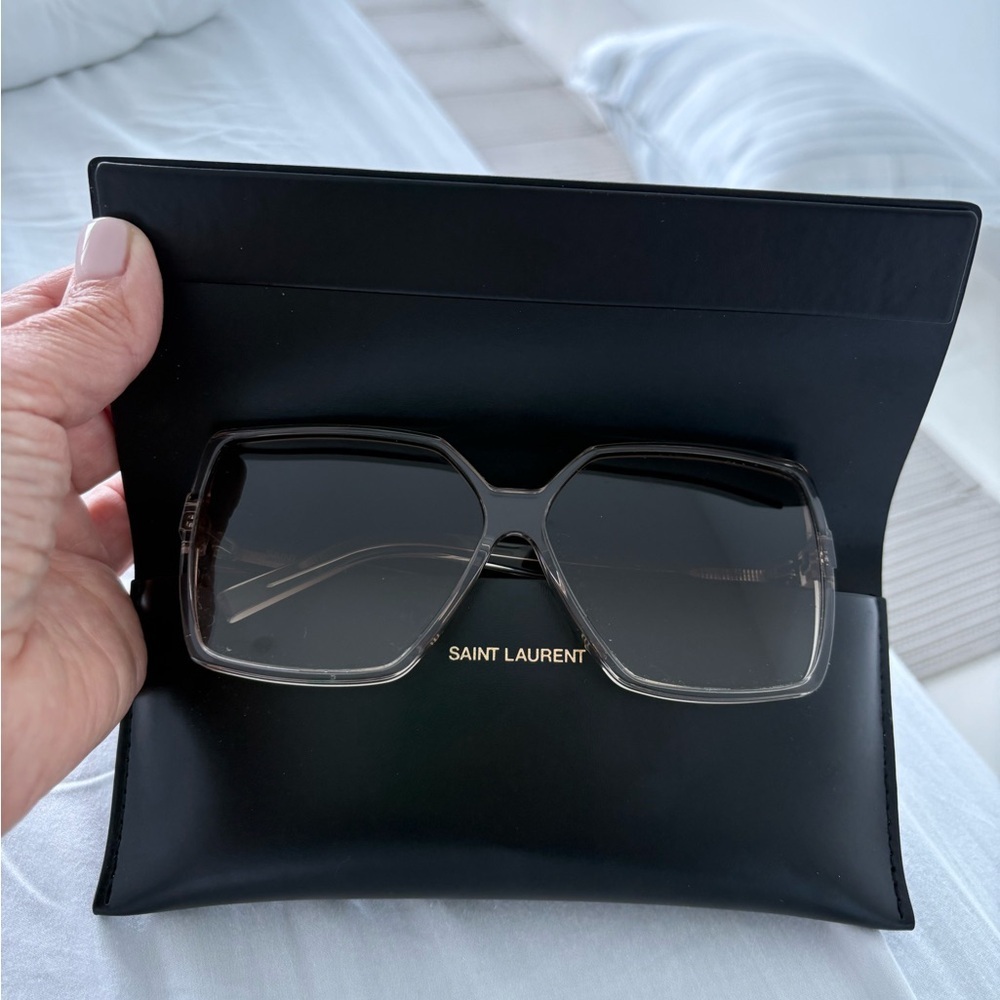 Saint Laurent SL232 Betty